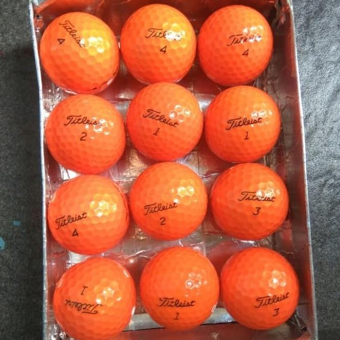 Bola Golf Titleist orange
