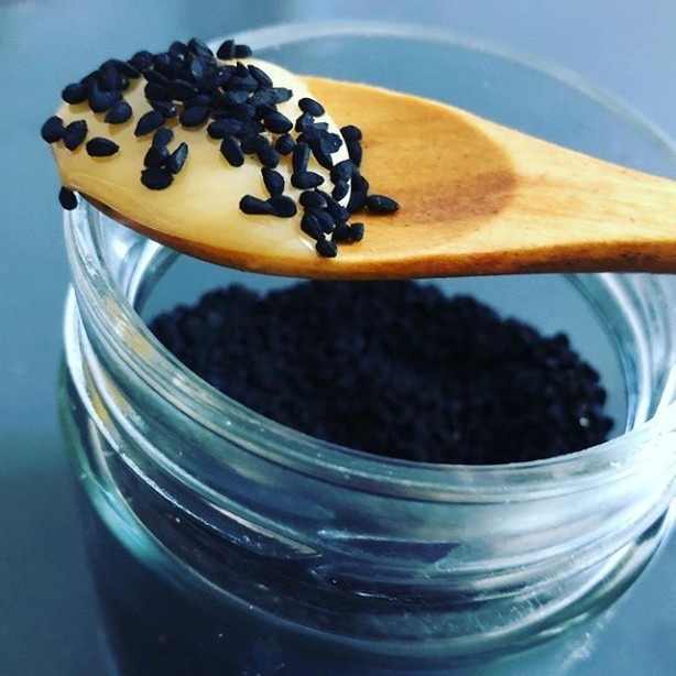 

cusss order] Habbatussauda - Jintan Hitam - Kalonji 250 gram