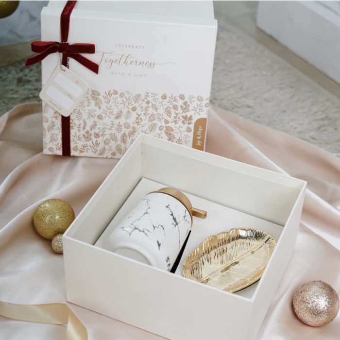 

DISKON MURAH Hampers Hadiah Natal Christmas Gift Set Soap Dispenser Plate Gift Card BERRY30.JAYA