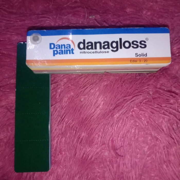 JM- Cat Danagloss 245 - 0101 Permanent Green (TT)