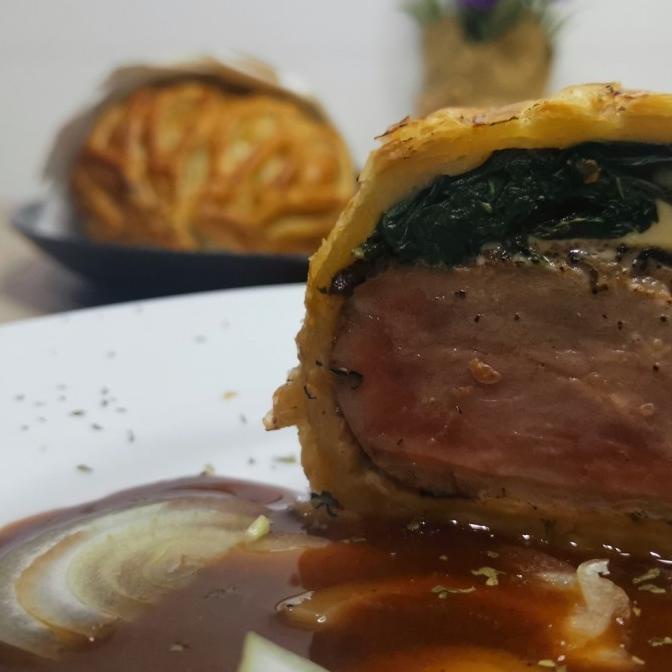 

BEEF WELLINGTON PERSONAL SIZE FULL MUSHROOM TESSAANDRI