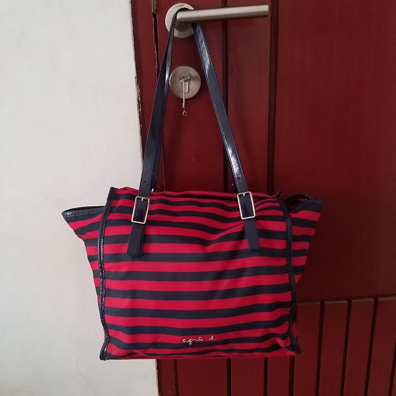 Agnes b. Voyage shoulder bag preloved (harga nett, no nego)