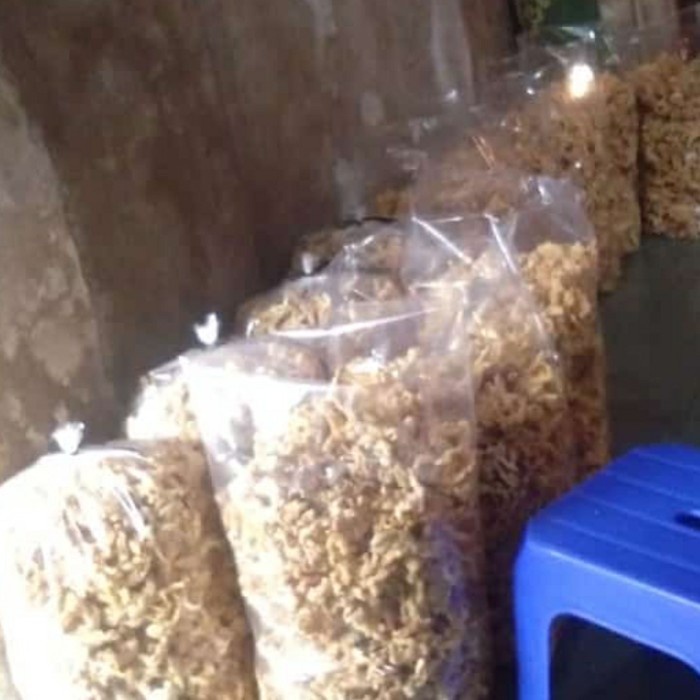 

Keripik - [Dijual] Keripik Ceker Ayam Tanpa Tepung#Rambak Cakar500Gram#1/2Kg