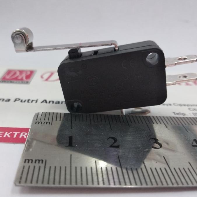 

Murah Saklar Limit Micro Switch hitam saklar tekan Microswitch dre3 Segera Beli