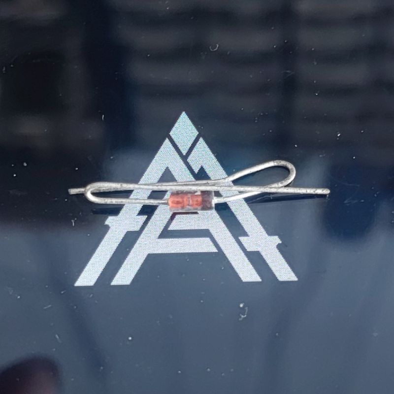 dioda zener 18v 1/2 wat