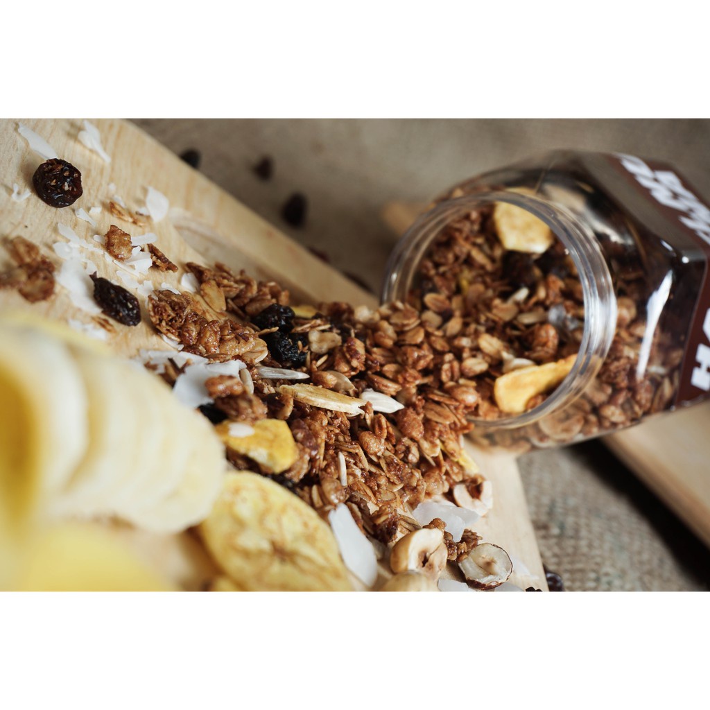 

El Granola Hazelnut Banana 300 Gr/ Healthy Sna / Sereal