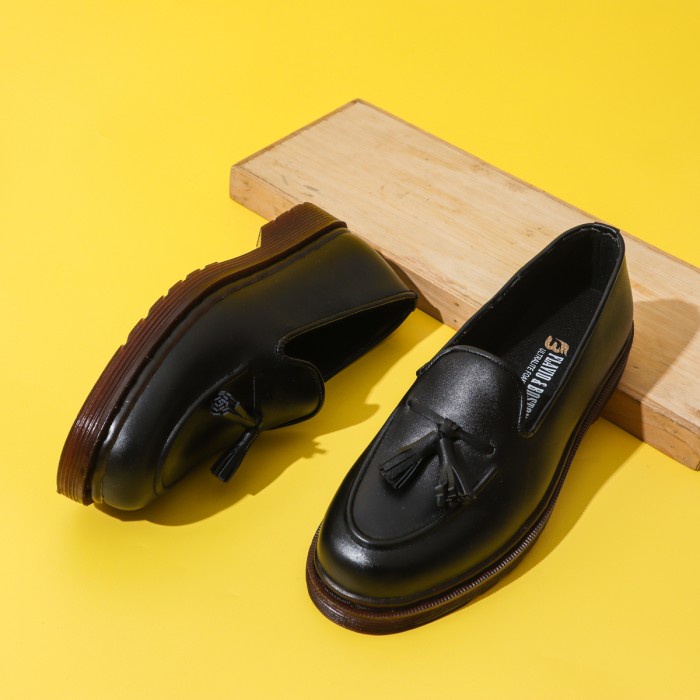 Promo Sepatu Loafers Tassel Pria Wanita Sepatu Tassel Docmart Flavio Boston
