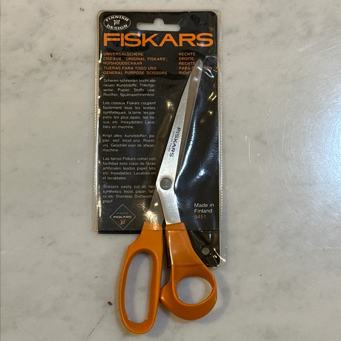 

Promo Gunting Fiskars 8" / Fiskars Orange Handles Scissors