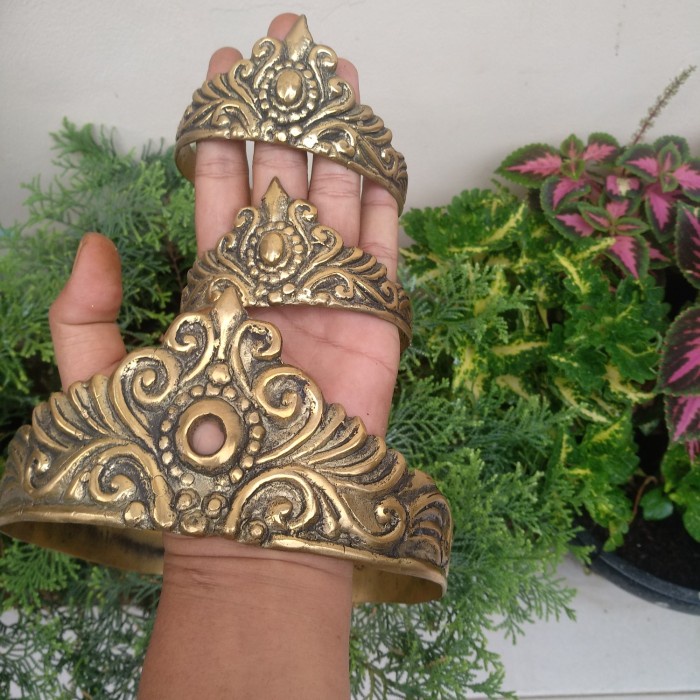 [Baru] Mahkota Raja Kuningan Plus Gelang Terbaru