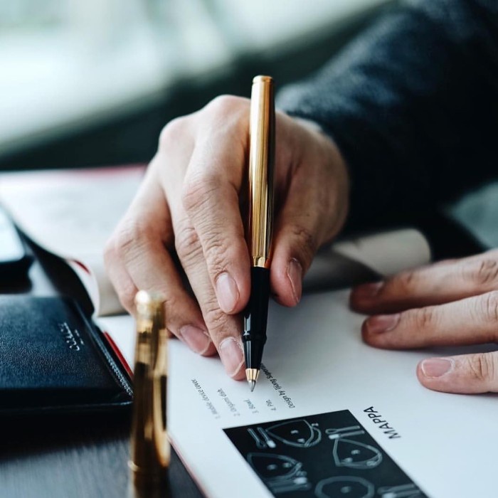 

✨Sale Sheaffer Sagaris Gold Plated 9474 Rollerball Terbatas