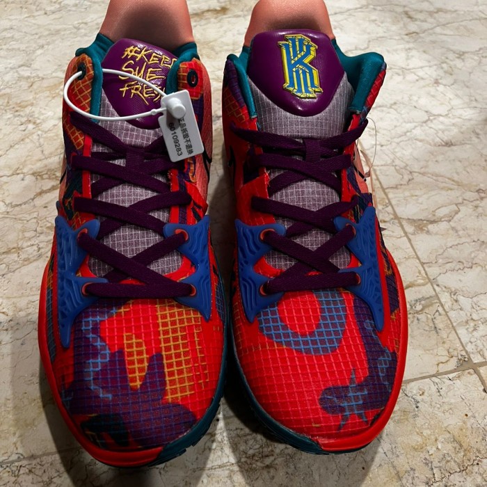 ✨Ori Kyrie Low 4 Red Berkualitas