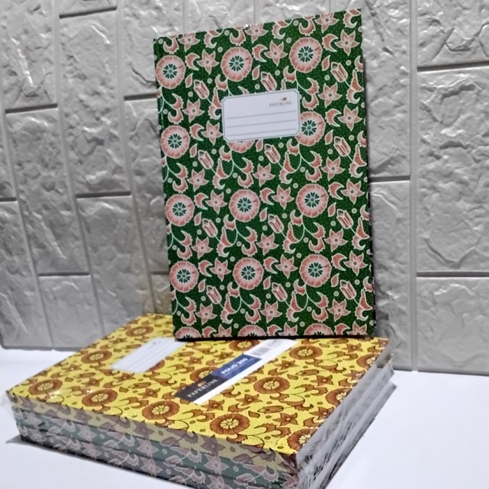 

------] buku folio hard cover folio isi 200 lbr Paperline