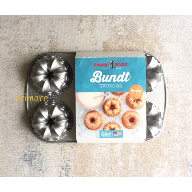 

[Baru] Nordic Ware - Garland Mini Bundt Loyang Kue Diskon