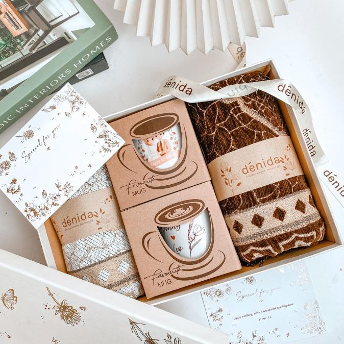 HAMPERS PERNIKAHAN / KADO MUG COUPLE /KADO PERNIKAHAN/ HAMPERS WEDDING BS1