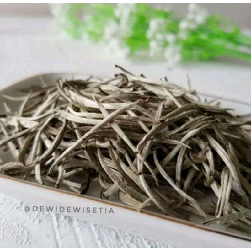 

Teh Putih/ White Tea Gamboeng Kemasan Tabung Komposit