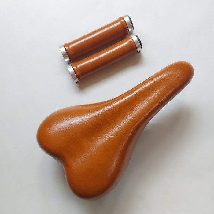 Sadel Dan Handgrip Sepeda Coklat Klasik