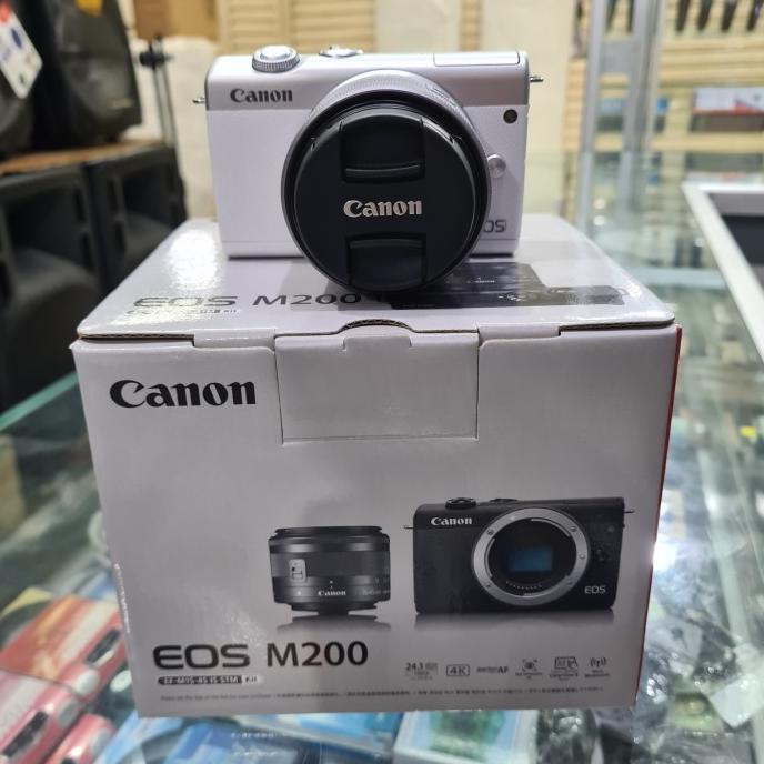 kamera digital mirrorless canon M200 lensa 15-45mm