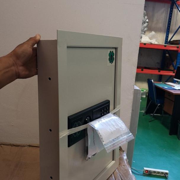 safety box dinding , wall safety box , brankas dinding Arival