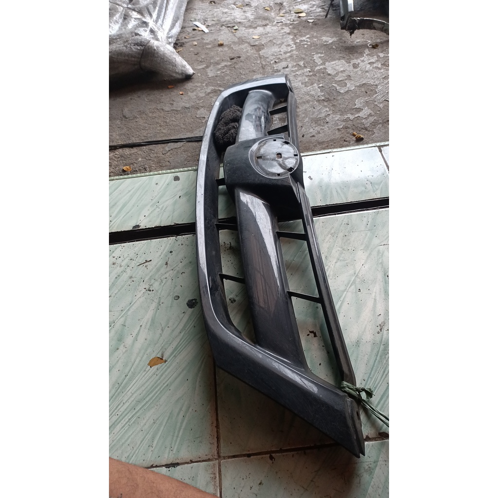 Grill innova 2004 2005 original