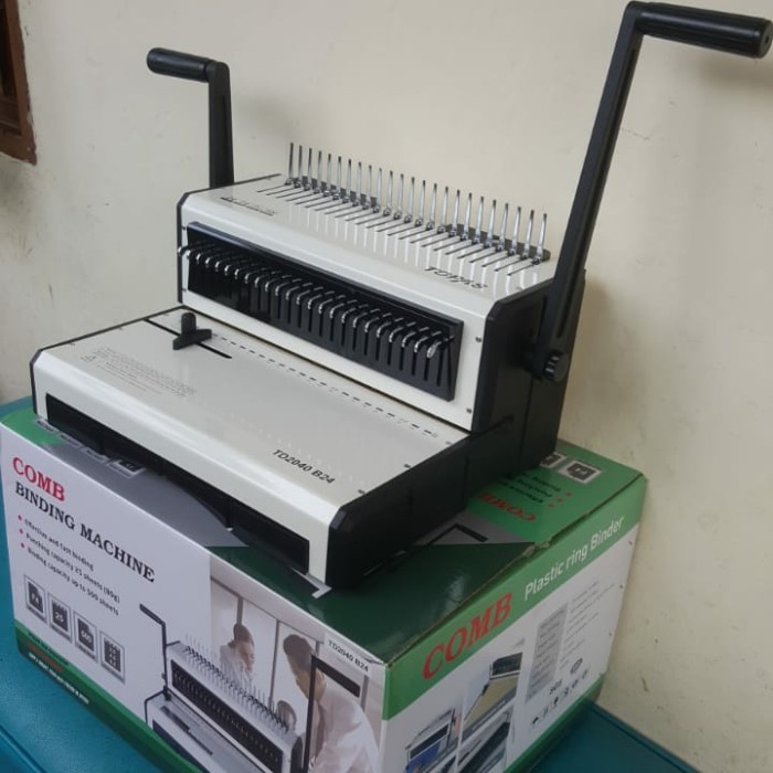 

Mesin Jilid Ring Plastik Comb Binding Machine F4 TOPAS TD2040 B24