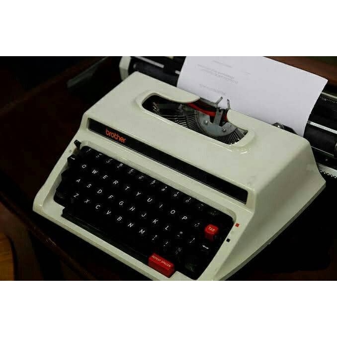 

Mesin Ketik/Tik Manual BROTHER M-2000TR 13" Inch Japan Made