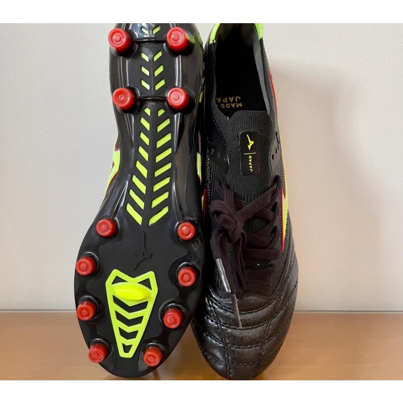 [SPORTY COLLECTION] Sepatu Bola Mizuno Morelia Neo 3 Beta Black / Volt / Red