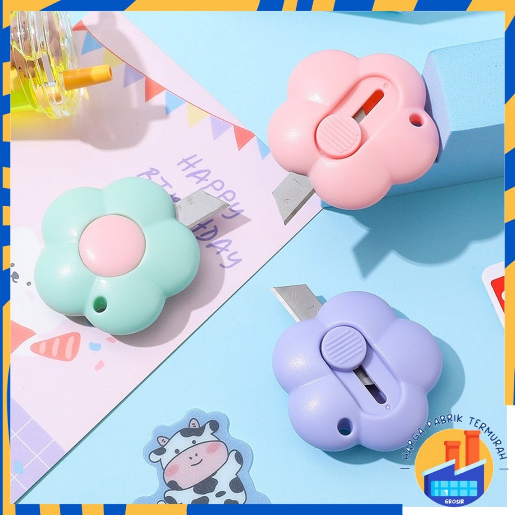 

HPT Cutter Mini Portable Bentuk Bunga Pemotong Kertas Cutter Lucu Bentuk Flower Warna Pastel Untuk Unboxing Paket