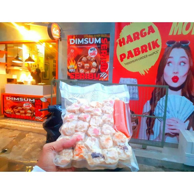 

Ready ISI 50 -100 PCS DIMSUM PREMIUM HARGA PABRIK!! PROMO DIMSUM BERKUALITAS PREMIUM HALAL/FREE SAOS HARGA TERMURAH/LANGSUNG PUSAT PRODUKSI DIMSUM INDONESIA GARANSI ENAKLEZAT NYA NOMER WAHID