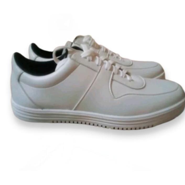 Sepatu Pria Sneaker Sepatu Cat Sepatu Olahraga Pria Wanita