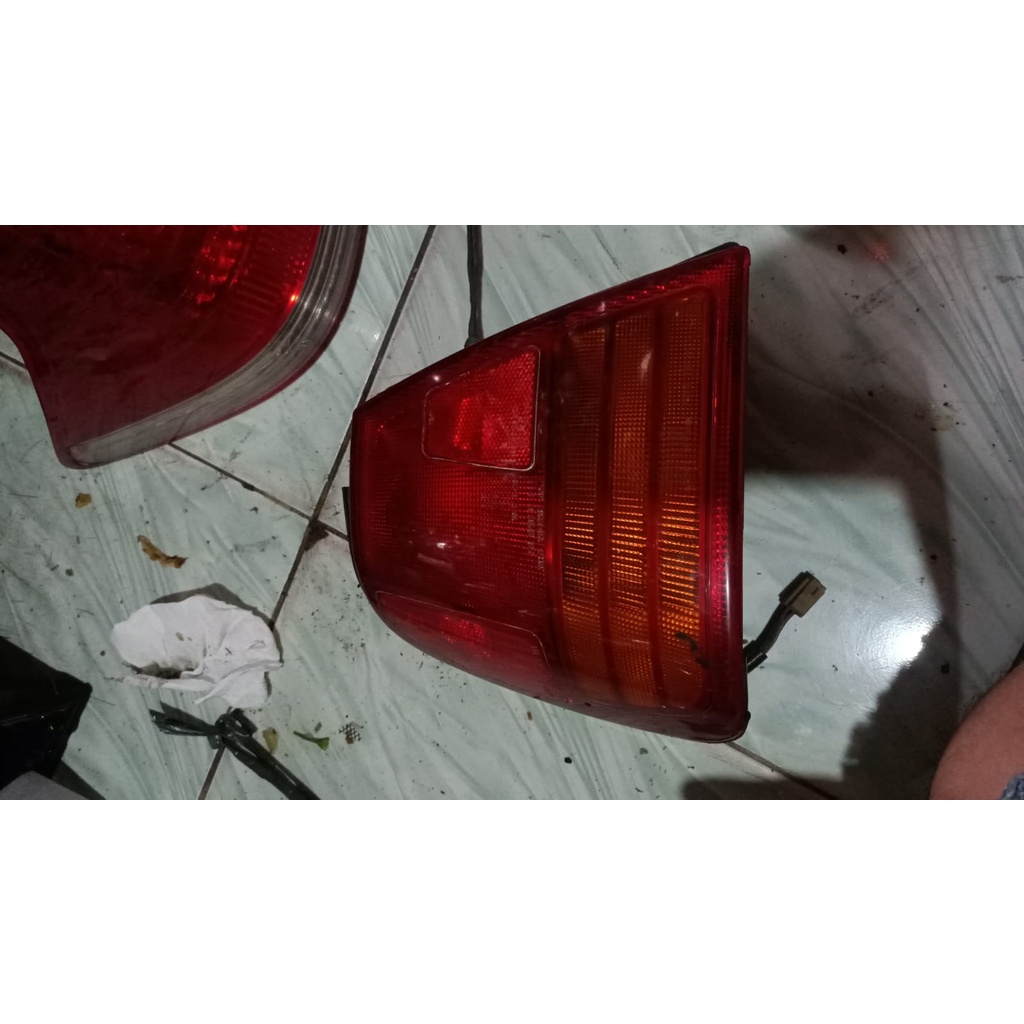 Stoplamp suzuki esteem original