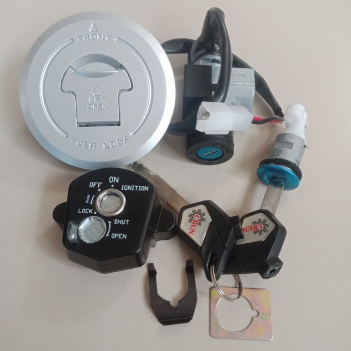 Kunci Kontak Set Cbr 150 Lokal Non Led 2014