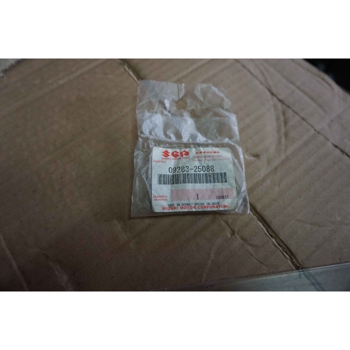 Baru Oil Seal Oli Gearbox Transmisi Manual Suzuki Ertiga Aerio Asli Sgp