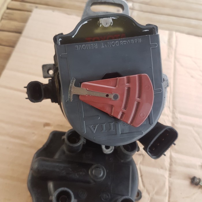 {Second} Delco Toyota Corona Absolute Limited