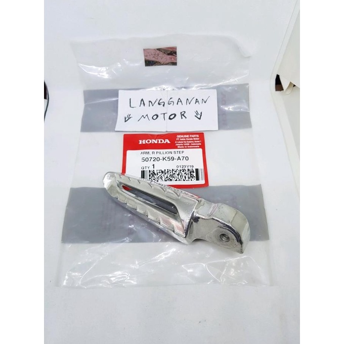 READY BESI PIJAKAN FOOTSTEP STEP BELAKANG KANAN VARIO 150 - AHM HARGA SPESIAL