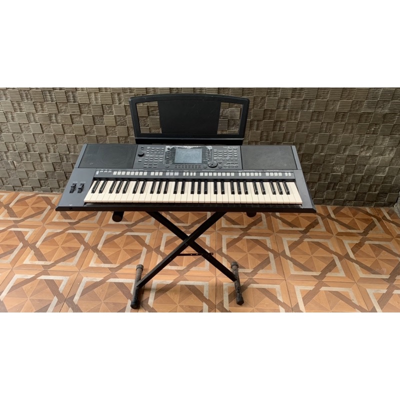 Keyboard / Organ Yamaha PSR S750