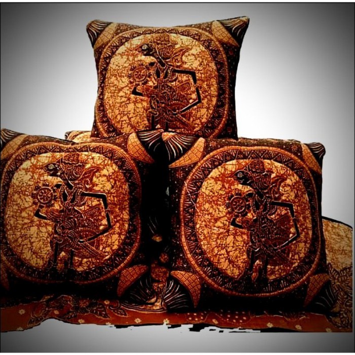 Sarung Bantal Sofa - Bordir Benang Emas - Batik Wayang Krisna