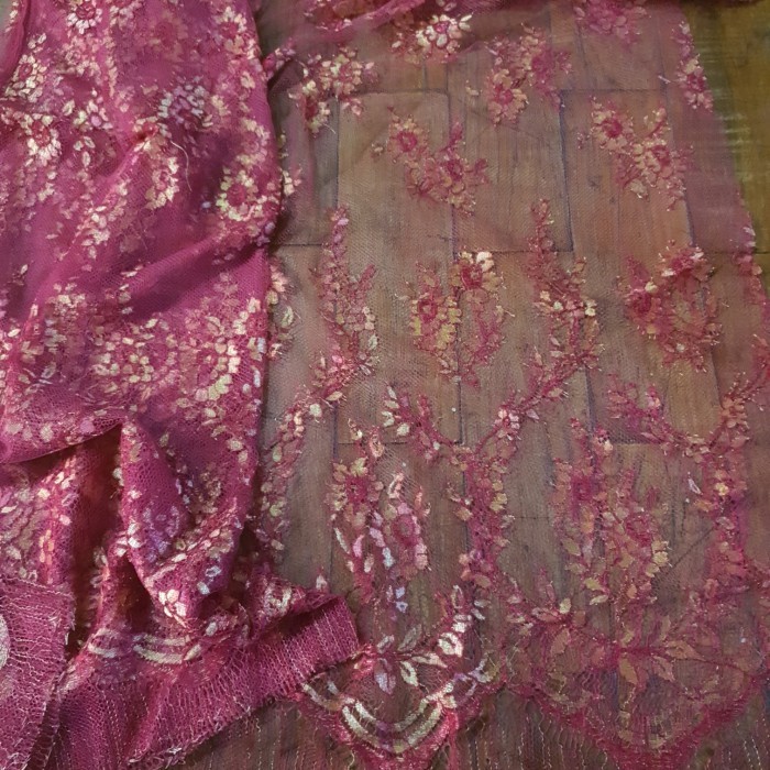 ✅New Brokat Perancis Original Warna Merah Tua Bunga Kuning Uk. 275Cmx115Cm Limited