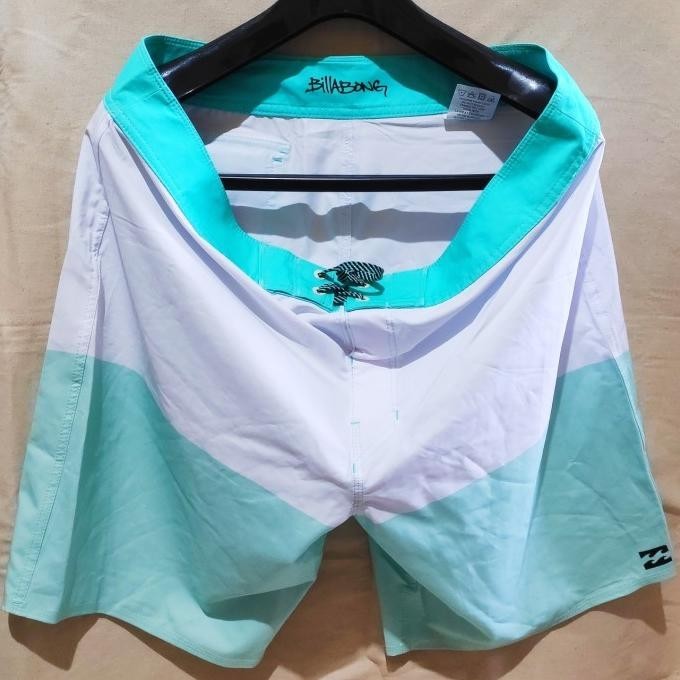 READY STOCK CELANA PENDEK BILLABONG ORIGINAL 