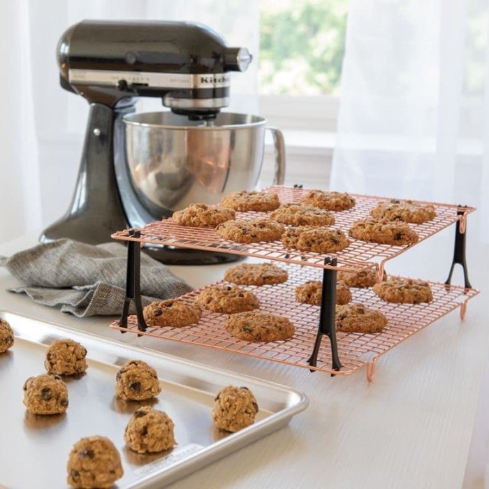 

[New Ori] Nordic Ware - Stackable Cooling Grids Pendingin Cookies - 2 Pcs Limited