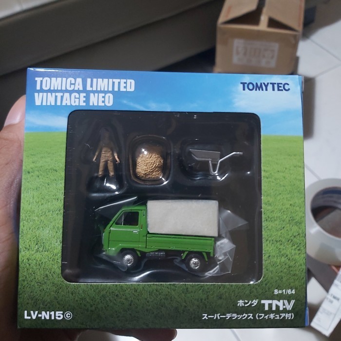 [Original] Tomica Limited Vintage Neo Lv-N15C Honda Tn-V Super Deluxe With Figure Diskon