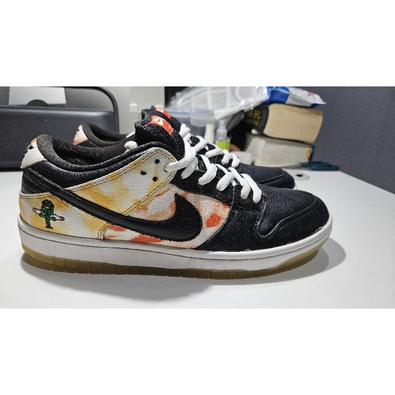SB Dunk Low Pro Qs Raygun Tiedye