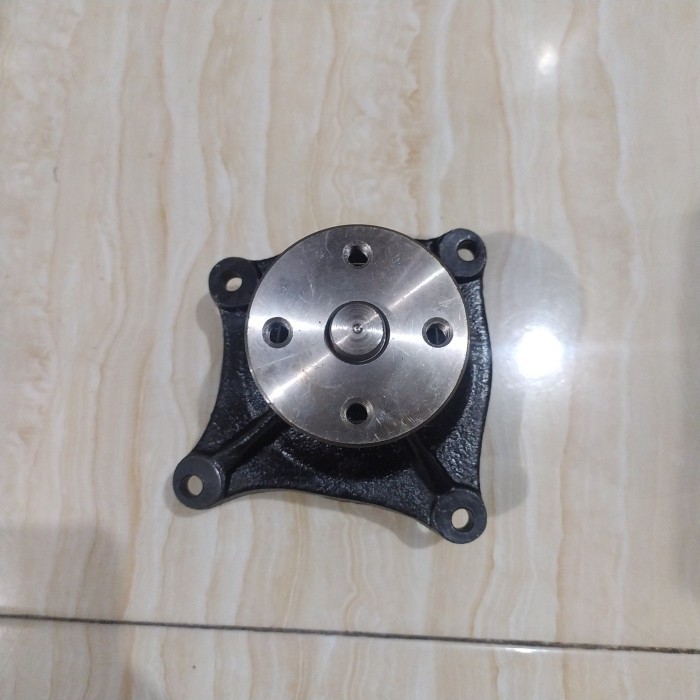 [Ori] Water Pump 4D51/4D30/4D31/4D32/Hd400/Hd450 Limited