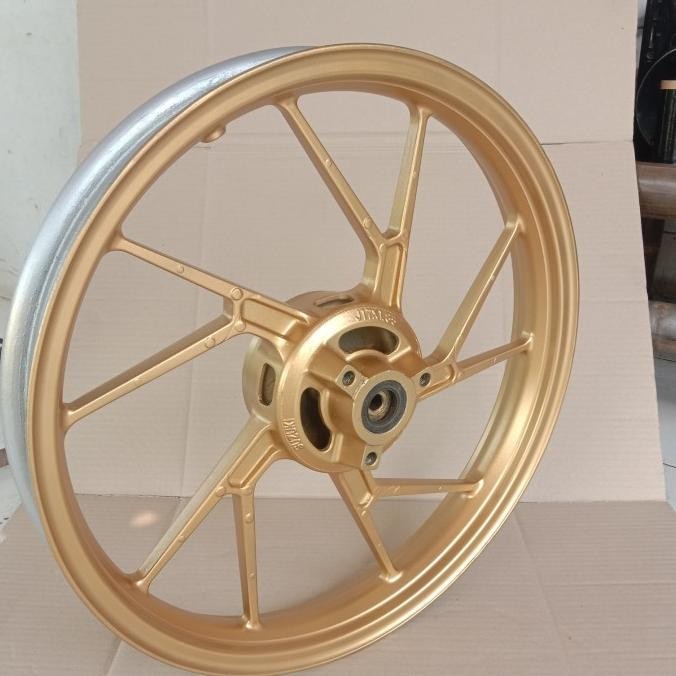 VELG PELK PELEK RACING BELAKANG MOTOR SUZUKI SATRIA FU WARNA GOLD