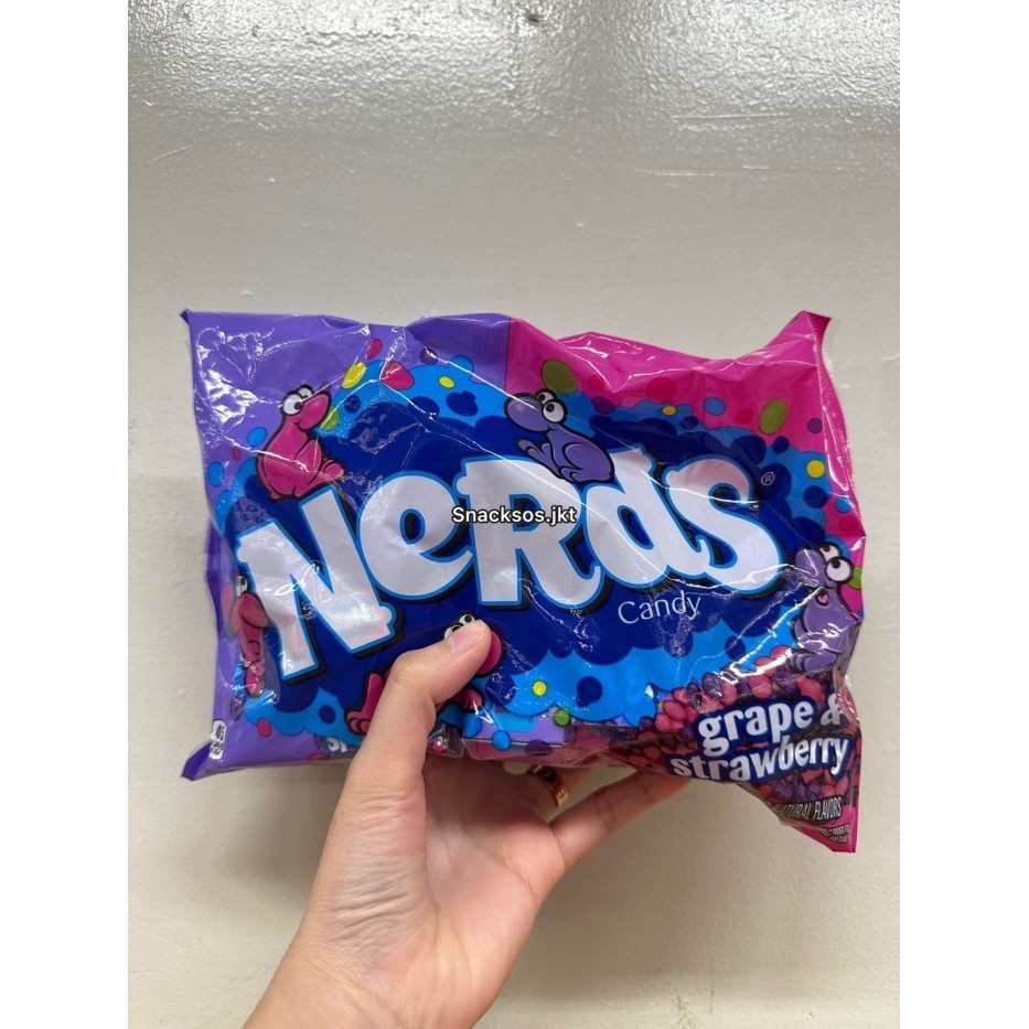 

NERDS GRAPE & STRAWBERRY CANDY / BUTTERFINGER /NESTLE CRUNCH CHOCOLATE