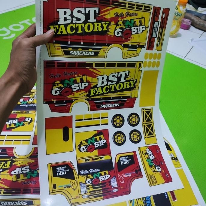 

Lembaran | Pola | Stiker Papercraft | Miniatur Truk Oleng
