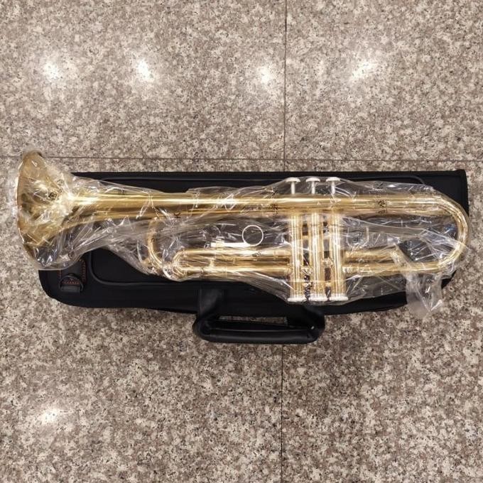 Trumpet - Ff Yamaha Trumpet Ytr-2330 + Case