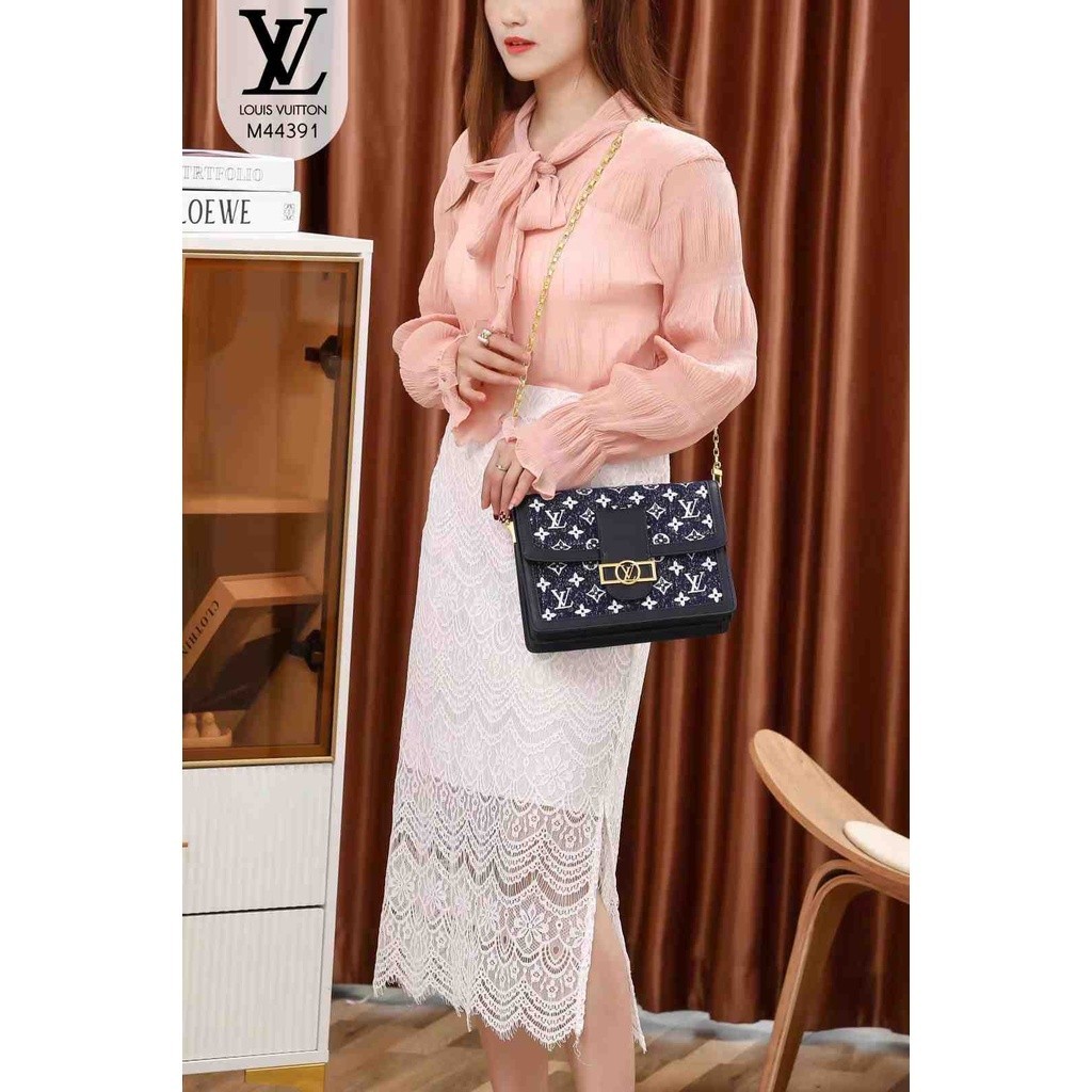 M44391 VL Dauphine MM Shoulder Bag M44391 STT JB