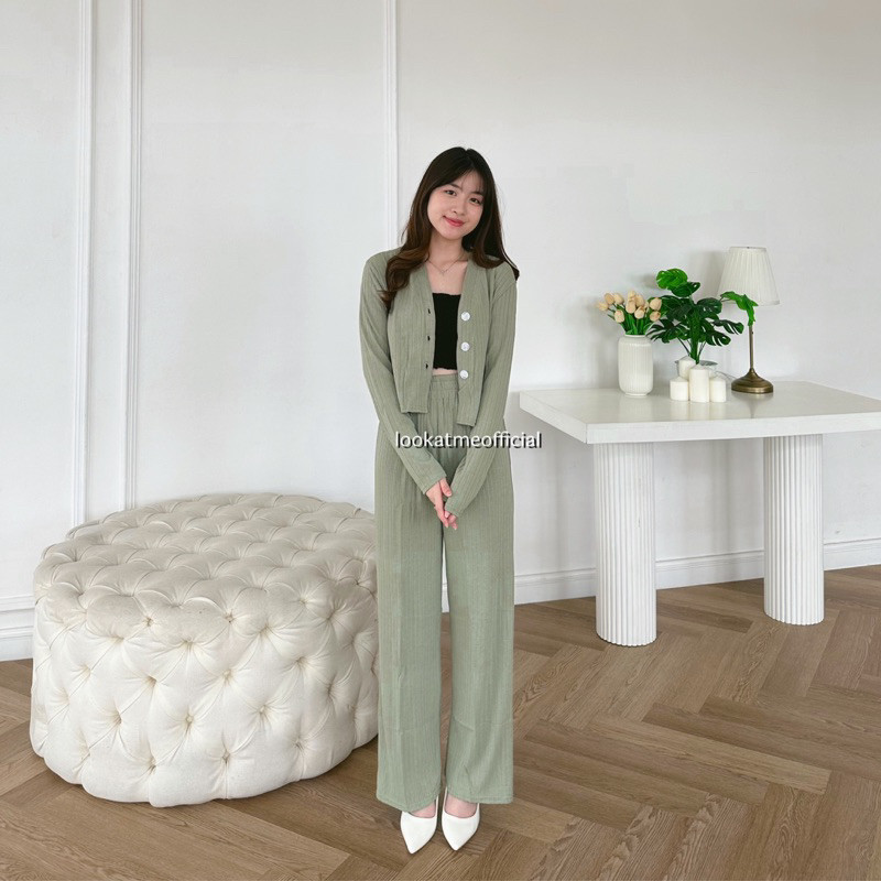 [ONLINE EXCLUSIVE] Lookatmeofficial Set Casey Premium Knit (Cardi+Pants) / Setelan Wanita Crop dan