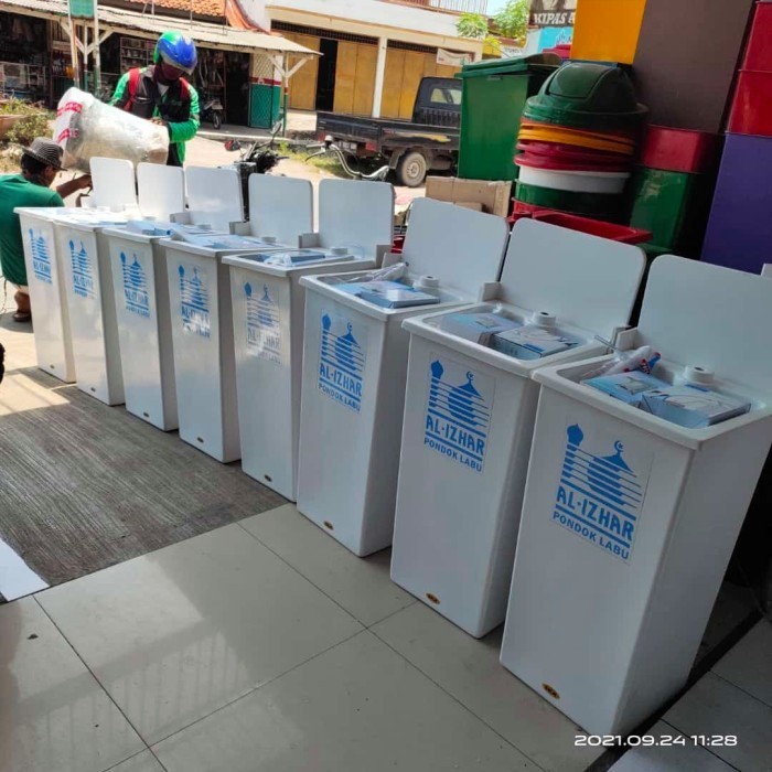 wastafel portable kran sensor + palangan belakang