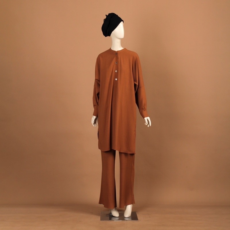 Itang Yunasz Ready to Wear - Basic Set Brown